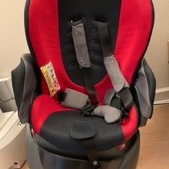 アップリカ  新生児からok チャイルドシート