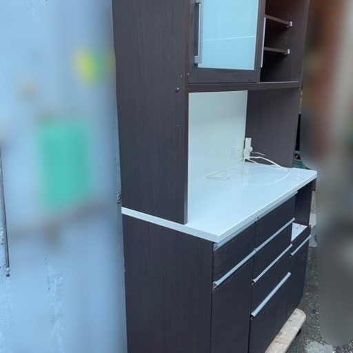 ?キッチン収納、食器棚！?