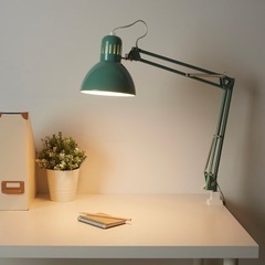 IKEA ワークランプ　電球2個付