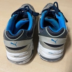 【PUMA】スニーカー　シューズ　27.0cmの画像