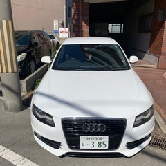 アウディー　A4 TFISラインクワトロ　車検一年以上の画像