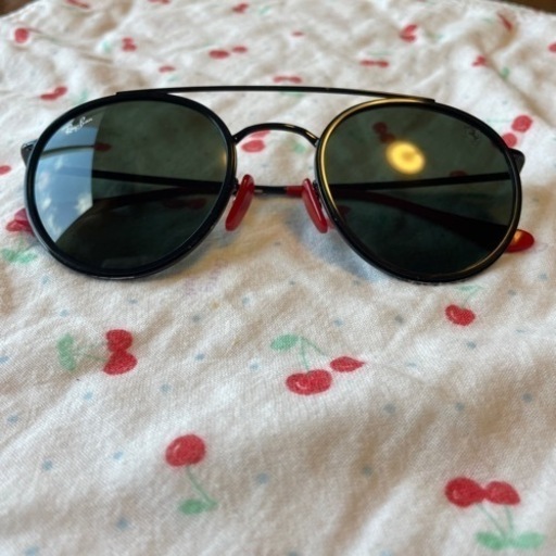 サングラス(Ray-Ban フェラーリ)