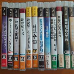 PS3本体　コントローラー2個　ソフト13本の画像