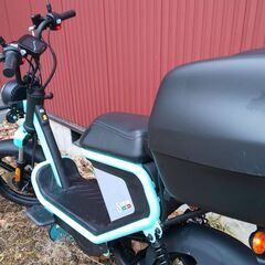 中古美品 電動スクーター ★★ GOCCIA  GEV600 / トップケース付 / 288km / 引き取り / 2021年6月登録の画像