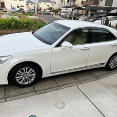トヨタディーラー購入!9.5万kmコミコミ即決112.8万円!検6.1.28平成25年210クラウンロイヤルサルーンV6レギュラーガソリン白パールホワイトの画像