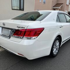 トヨタディーラー購入!9.5万kmコミコミ即決112.8万円!検6.1.28平成25年210クラウンロイヤルサルーンV6レギュラーガソリン白パールホワイトの画像