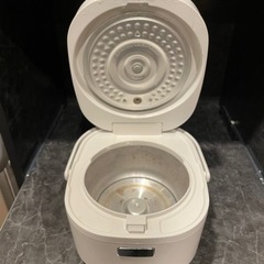【シャープ】【無料】3号炊き炊飯器の画像