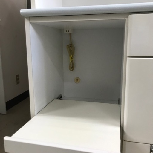 ☆値下げ☆ ロ2303-527 食器棚　傷、汚れあり