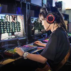 ゲーム好き大歓迎◎年間休日数116日！利用者さんにFPSやパズルゲームのやり方を教える仕事です🎮の画像