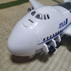 タカラトミー トミカ カーゴジェットANAの画像