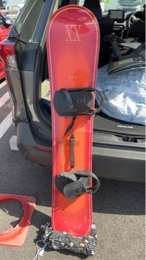 スノーボードの板在庫処分で格安販売します