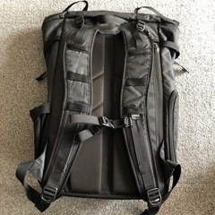スーリー　ロールトップ　リュックの画像