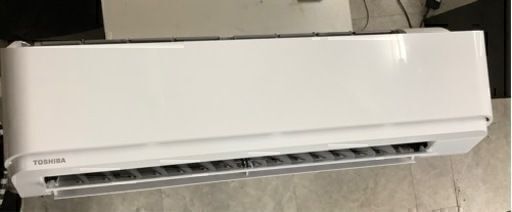 TOSHIBA 6〜8畳用ルームエアコン　RAS-E225P　標準取付工事込み　リサイクルショップ宮崎屋　佐土原店23.5.14 y