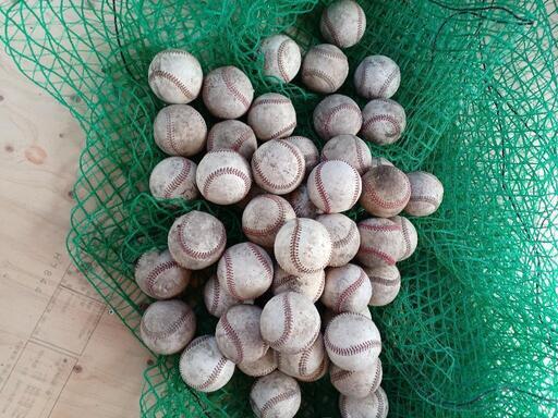 硬式ボール51球　練習に如何でしょうか