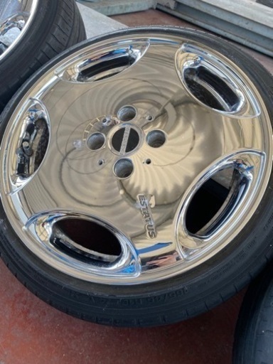 エステイタスホイール　16インチ6.5j 