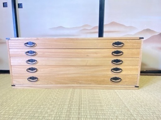 【国産品・完成品】とのこ仕上げ♪ちょっと贅沢な衣裳チェスト５段