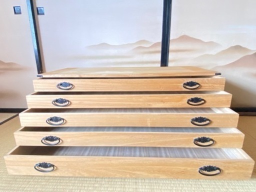 【国産品・完成品】とのこ仕上げ♪ちょっと贅沢な衣裳チェスト５段