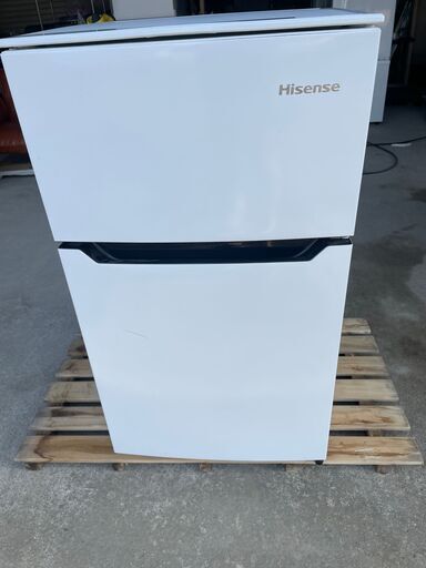 Hisense/ハイセンス 2ドア 冷凍冷蔵庫 HR-B95A ホワイト 93L 大容量ドアポケット 強化ガラス棚 2020年製