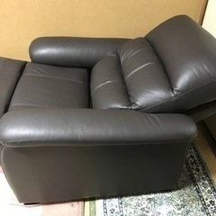 NITORI ニトリ 1人用電動本革リクライニングソファ 1人掛け用ソファー 電動リクライニング フットレスト Nビリーバ 本革 レザーの画像