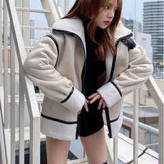 【新品・未使用・未開封】グレイル ムートンボアジャケットの画像