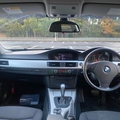 BMW 320i ツーリングE91の画像