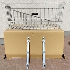 大きめ前カゴ　純正品　スーパーカブ用　新品同様　補助ステー付き