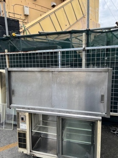 ステンレス　吊戸棚