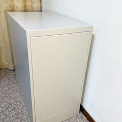 【引渡済】【美品】ファイリングキャビネット 2段 A4 鍵付き ラッチ付 オールロック式の画像