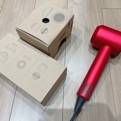 【未使用】dyson ヘアドライヤー HD08 レッド ダイソンの画像