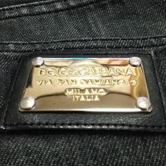 DOLCE&GABBANA ブラックデニム ロゴプレートが綺麗