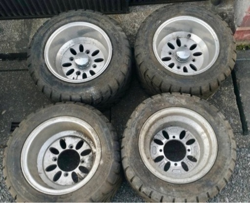 トライク、ジャイロ等　タイヤ、ホイール４本