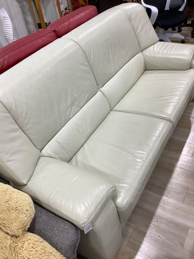 2人掛けソファ　nimolla レザー製　入荷致しました！