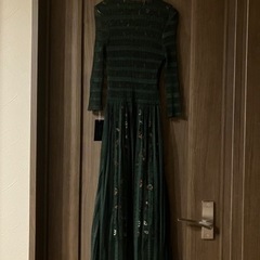 レース　チュール　ワンピースの画像
