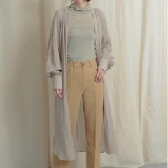 細魅せ！美脚パンツ●定価5,390円【新品】URBAN RESEARCHアーバンリサーチ●センタープレスパンツ●ベージュの画像