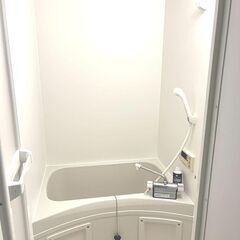 【女性専用ハウス】★1日単位で入居OK★初期費用0円、水道光熱費、共益費込★出稼ぎ、就活、イベント参加など、短期間＆長期間で利用可能♪★1日1,000円ポッキリ★日払いバイトもご紹介可能★住民票移動可能★職探し・家探しの手間が圧倒的に省けます★年末年始・GW・お盆・土日祝も入居＆日払いバイト可能♪365日24時間体制で受入れ、受付★東林間 − 神奈川県