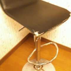 無料！　椅子　高さ調整可能　チェア　45-80cmの画像