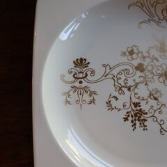 ◆未使用品◆英国王室御用達ブランドWEDGWOOD(ウェッジウッド) PLATO GOLD(プラトン ゴールド) エリシアン -理想郷- スクエアプレート 27cm 大皿DC116の画像