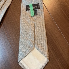 valentino イタリア製ネクタイクリーニング済みの画像