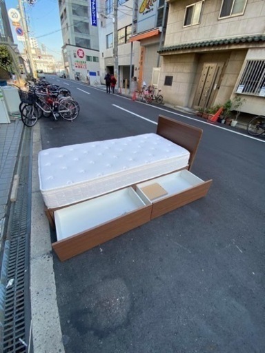?シングルベッド㊗️マットレスあり?配達可能