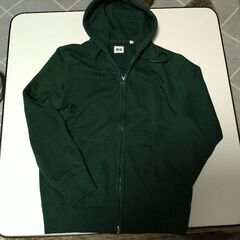【お話中】UNIQLO メンズM　ジップパーカー　2回着用のみ美品