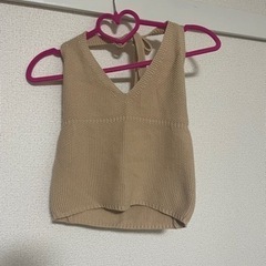 ニットビスチェ