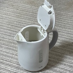 電気ケトルの画像