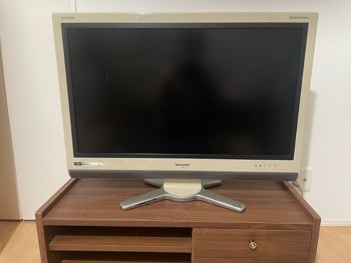 【お近くまで無料配送可】SHARP   AQUOS  テレビ32型　LC-32D30