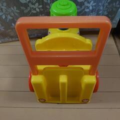 汽車の手押し車の画像