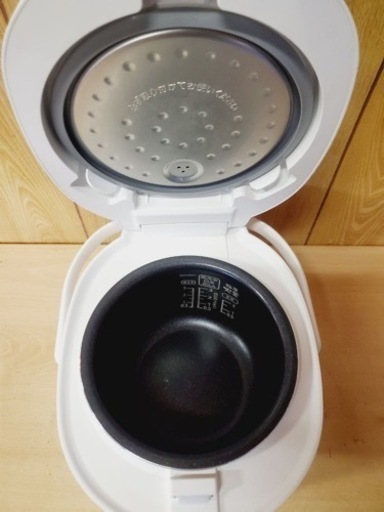 ①485番 アイリスオーヤマ✨ジャー炊飯器✨TRC-MD30-N/W‼️