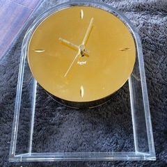 訳あり　kartell 置き時計　ゴールド