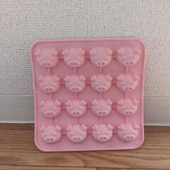 シリコン ぶたちゃんの型の画像