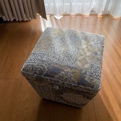 B-Company スツールの画像