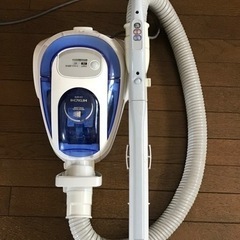 日立のサイクロン掃除機