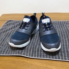 スニーカーの画像